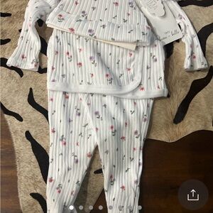 3 Piece Floral Infant Set.  0-3 Months